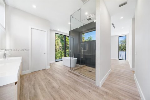 Купить виллу или дом в Форт-Лодердейл, Флорида 6 спален, 416.85м2, № 2007955 - фото 29