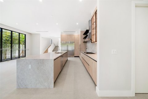 Купить виллу или дом в Форт-Лодердейл, Флорида 6 спален, 416.85м2, № 2007955 - фото 5