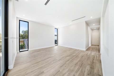 Купить виллу или дом в Форт-Лодердейл, Флорида 6 спален, 416.85м2, № 2007955 - фото 26