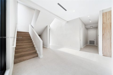 Купить виллу или дом в Форт-Лодердейл, Флорида 6 спален, 416.85м2, № 2007955 - фото 9