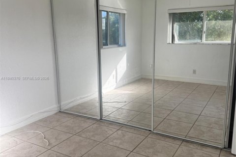Copropriété à louer à Pembroke Pines, Floride: 2 chambres, 91.14 m2 № 1999265 - photo 8