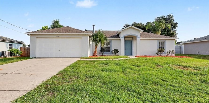 House in PORT ST. JOHN in Cocoa, Florida 4 bedrooms, 131.74 sq.m. № 2227875