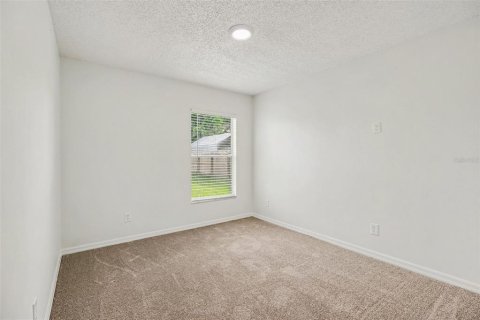 House in PORT ST. JOHN in Cocoa, Florida 4 bedrooms, 131.74 sq.m. № 2227875 - photo 8