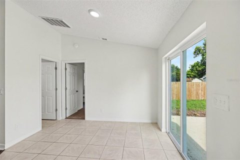 House in PORT ST. JOHN in Cocoa, Florida 4 bedrooms, 131.74 sq.m. № 2227875 - photo 14