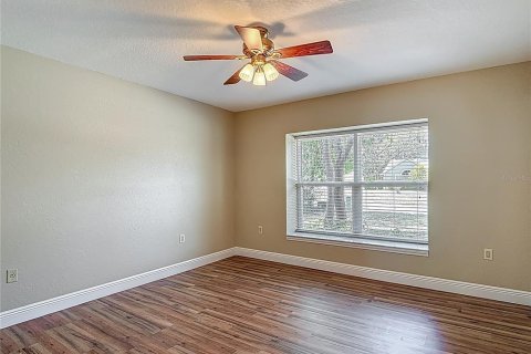 House in Brandon, Florida 3 bedrooms, 181.81 sq.m. № 1648145 - photo 24