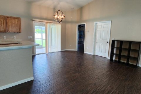 House in North Port, Florida 3 bedrooms, 145.67 sq.m. № 1167454 - photo 8