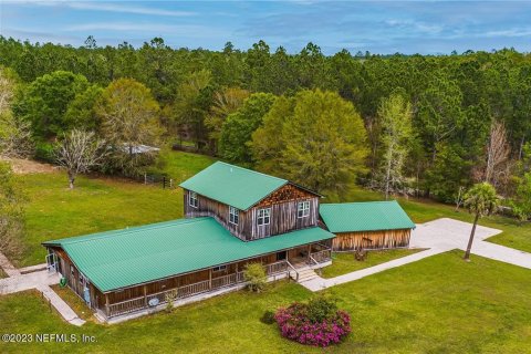 Villa ou maison à vendre à Hilliard, Floride: 6 chambres, 334.45 m2 № 766615 - photo 1