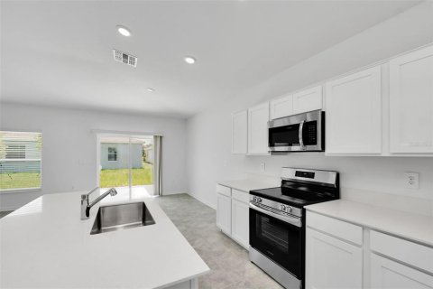 Casa en alquiler en Winter Haven, Florida, 4 dormitorios, 179.86 m2 № 2093617 - foto 12