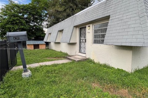 Villa ou maison à vendre à Miami, Floride: 4 chambres, 119.66 m2 № 1923324 - photo 22