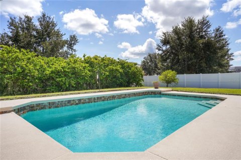 Casa en venta en Apopka, Florida, 4 dormitorios, 228.82 m2 № 1899993 - foto 4