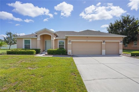 Casa en venta en Apopka, Florida, 4 dormitorios, 228.82 m2 № 1899993 - foto 1