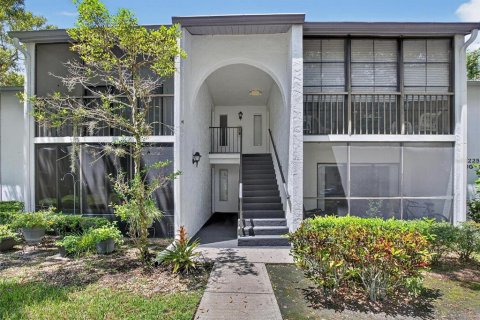 Condo in Tarpon Springs, Florida, 2 bedrooms  № 1911480 - photo 2