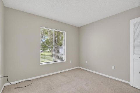 Condo in Tarpon Springs, Florida, 2 bedrooms  № 1911480 - photo 30