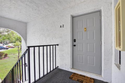 Condo in Tarpon Springs, Florida, 2 bedrooms  № 1911480 - photo 10