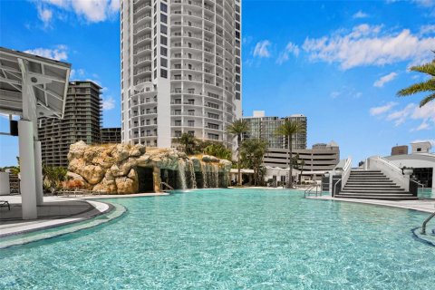 Condo in Tampa, Florida, 3 bedrooms  № 1536034 - photo 3