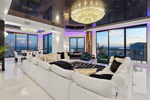 Condo in Tampa, Florida, 3 bedrooms  № 1536034 - photo 6