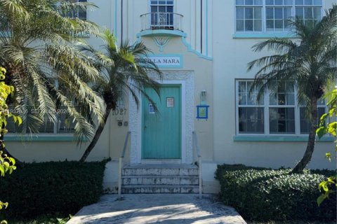 Кондоминиум с 2 спальнями в Майами-Бич, Флорида № 1996235