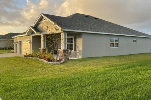 Casa en venta en Auburndale, Florida, 5 dormitorios, 233.93 m2 № 1828003 - foto 1