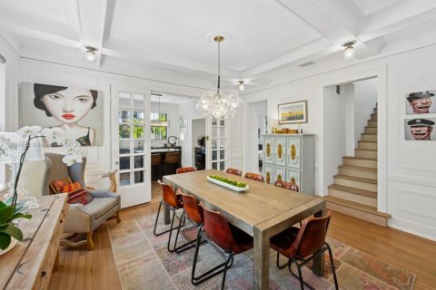 Casa en venta en Miami, Florida, 5 dormitorios, 316.24 m2 № 1945993 - foto 12