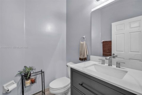 Touwnhouse à vendre à Miramar, Floride: 3 chambres, 157.93 m2 № 2081080 - photo 10