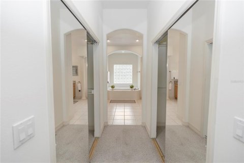 Villa ou maison à vendre à DeLand, Floride: 4 chambres, 288.28 m2 № 1805304 - photo 15