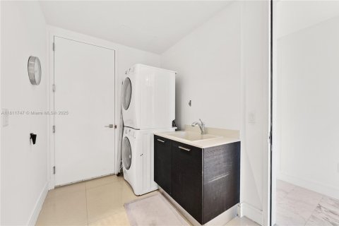 Condominio en venta en Aventura, Florida, 4 dormitorios, 295.8 m2 № 1775877 - foto 27
