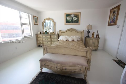 Condominio en venta en Miami Beach, Florida, 2 dormitorios, 144.93 m2 № 1934006 - foto 9