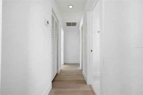 Casa en alquiler en Sarasota, Florida, 5 dormitorios, 173.08 m2 № 2104341 - foto 12