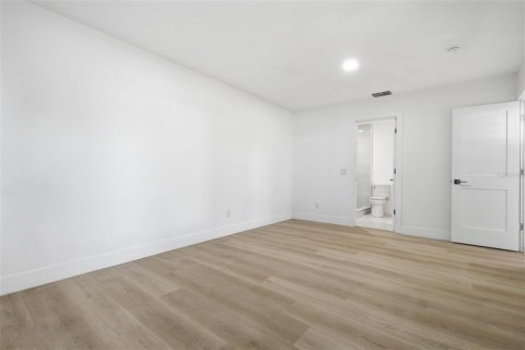 Casa en alquiler en Sarasota, Florida, 5 dormitorios, 173.08 m2 № 2104341 - foto 7