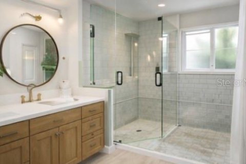 Villa ou maison à louer à Sarasota, Floride: 5 chambres, 173.08 m2 № 2104341 - photo 5
