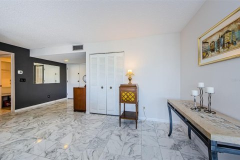 Condominio en venta en Clearwater, Florida, 3 dormitorios, 169.08 m2 № 1620682 - foto 16