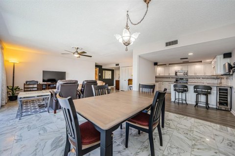 Condominio en venta en Clearwater, Florida, 3 dormitorios, 169.08 m2 № 1620682 - foto 19