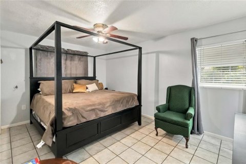Villa ou maison à vendre à Apopka, Floride: 3 chambres, 163.88 m2 № 2408866 - photo 11