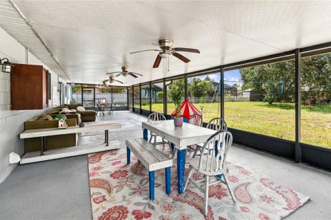 Villa ou maison à vendre à Apopka, Floride: 3 chambres, 163.88 m2 № 2408866 - photo 16