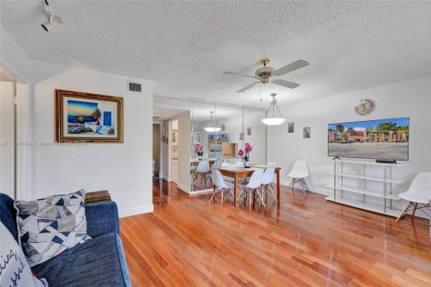 Купить кондоминиум в Норт-Лодердейл, Флорида 1 спальня, 80.82м2, № 1958018 - фото 5