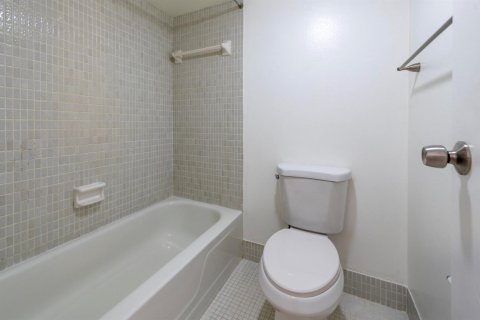 Condo in Lauderhill, Florida, 2 bedrooms № 2181064 - photo 18