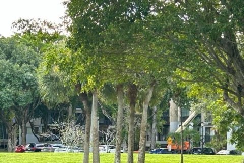 Condo in Lauderhill, Florida, 2 bedrooms № 2181064 - photo 23