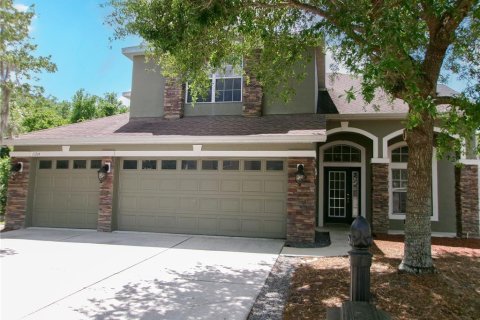 Casa en New Port Richey, Florida 5 dormitorios, 243.78 m2 № 2133303