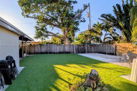 Casa en alquiler en Oakland Park, Florida, 2 dormitorios, 79.52 m2 № 2051025 - foto 16