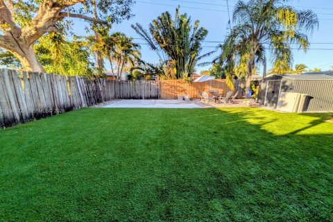 Casa en alquiler en Oakland Park, Florida, 2 dormitorios, 79.52 m2 № 2051025 - foto 18