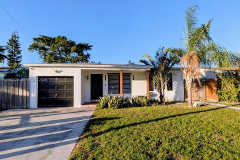 Casa en Oakland Park, Florida 2 dormitorios, 79.52 m2 № 2051025