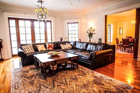 Casa en venta en Orlando, Florida, 4 dormitorios, 929.95 m2 № 1899737 - foto 14