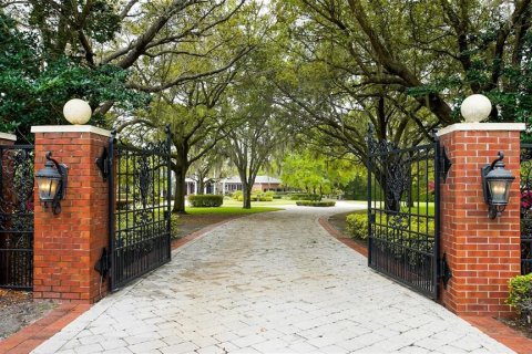Casa en venta en Orlando, Florida, 4 dormitorios, 929.95 m2 № 1899737 - foto 5