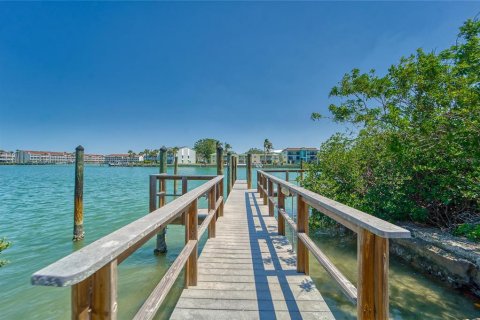 Land in Treasure Island, Florida № 1632207 - photo 3