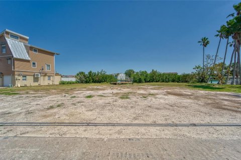 Land in Treasure Island, Florida № 1632207 - photo 5