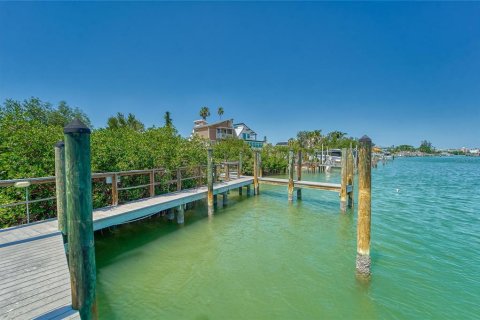 Land in Treasure Island, Florida № 1632207 - photo 16