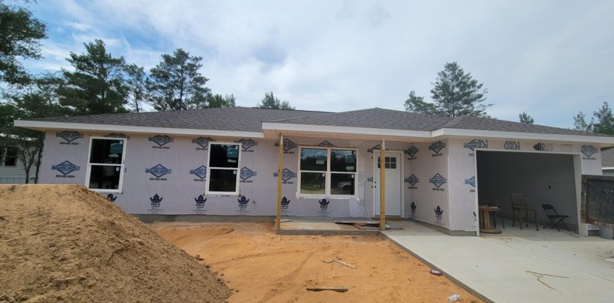 House in De Funiak Springs, Florida 3 bedrooms, 118.45 sq.m. № 559835