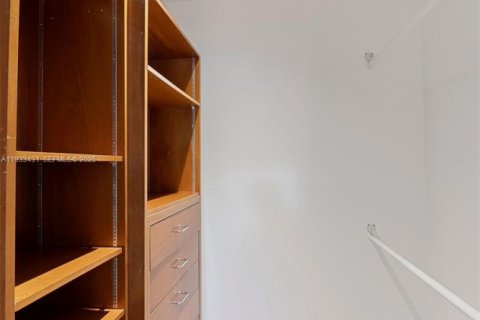 Casa en alquiler en Bay Harbor Islands, Florida, 4 dormitorios, 232.26 m2 № 1991406 - foto 16