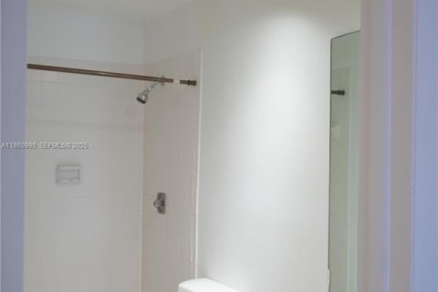 Touwnhouse à vendre à Davie, Floride: 3 chambres, 134.71 m2 № 1961019 - photo 24