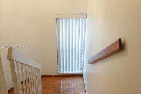 Touwnhouse à vendre à Davie, Floride: 3 chambres, 134.71 m2 № 1961019 - photo 15